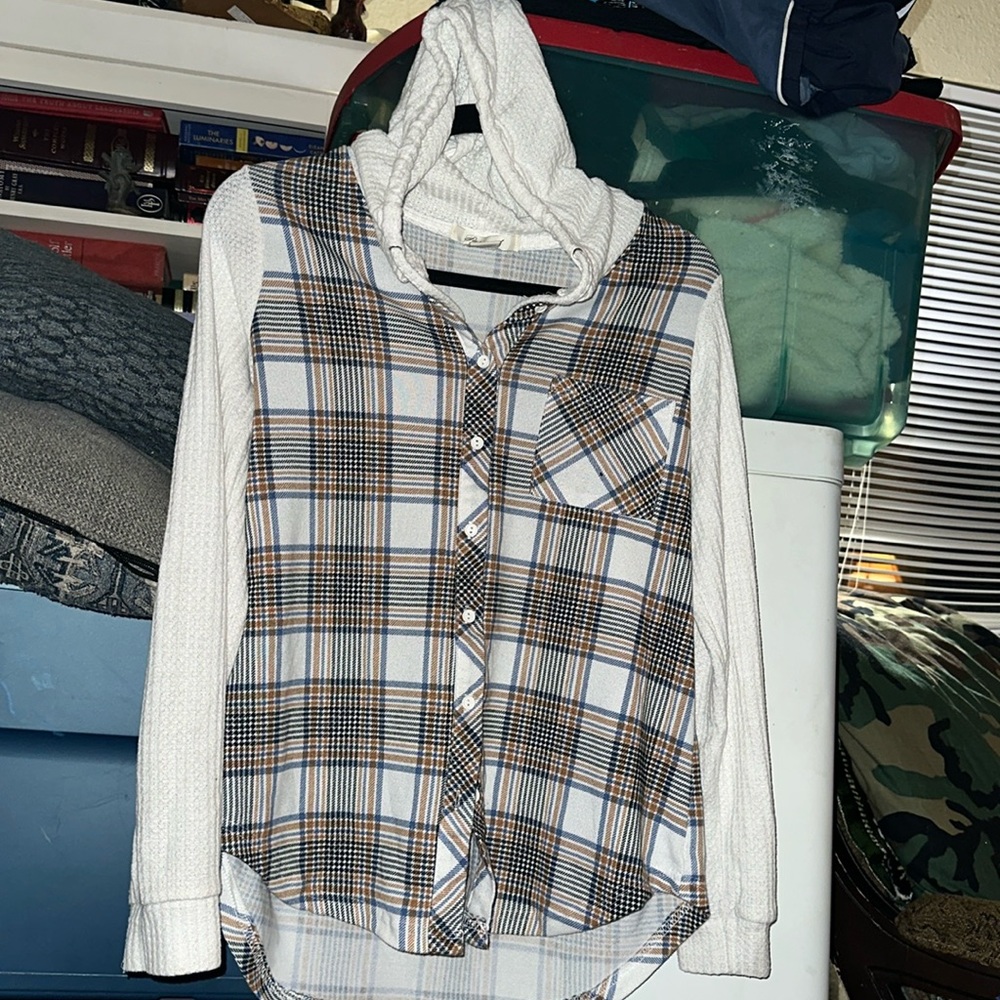 Passport hooded flannel
